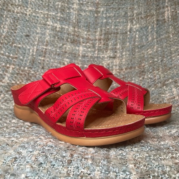 SMajong Women's Wedge Open Toe Sandals in Red - Picture 2 of 7